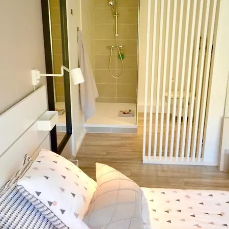 House With 4 Bedrooms In Biarritz With Enclosed Garden And Wifi 1 Km From The Beach فيلة *