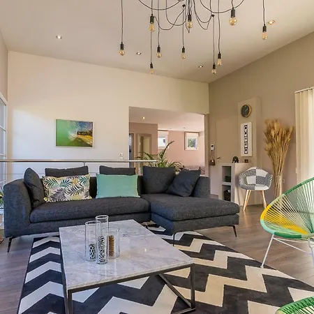House With 4 Bedrooms In Biarritz With Enclosed Garden And Wifi 1 Km From The Beach فيلة