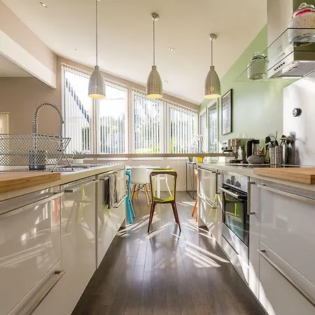 فيلة House With 4 Bedrooms In Biarritz With Enclosed Garden And Wifi 1 Km From The Beach بياريتز